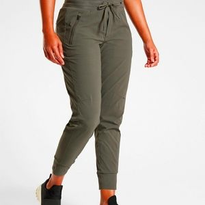 Athleta trekkie North jogger